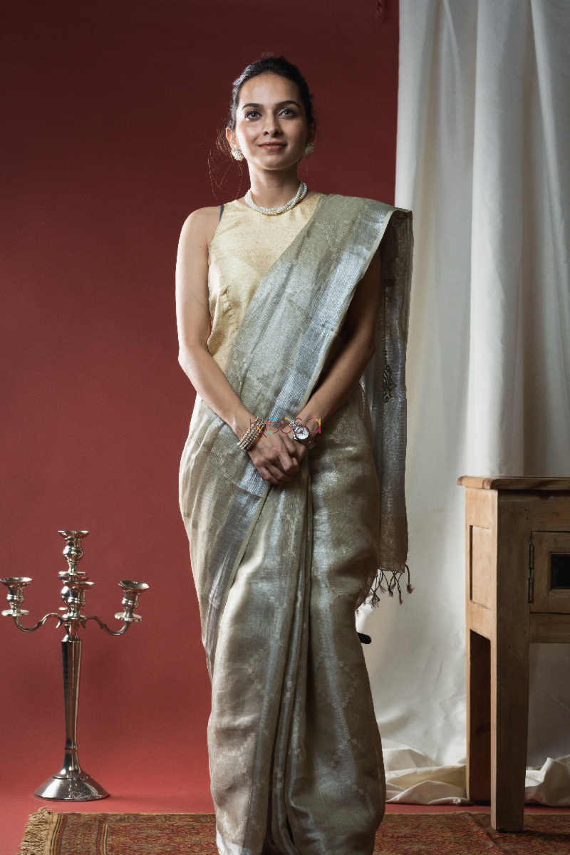 Image for Kusvaa Kds01 Tissue Linen Gotta Patti Saree Featured