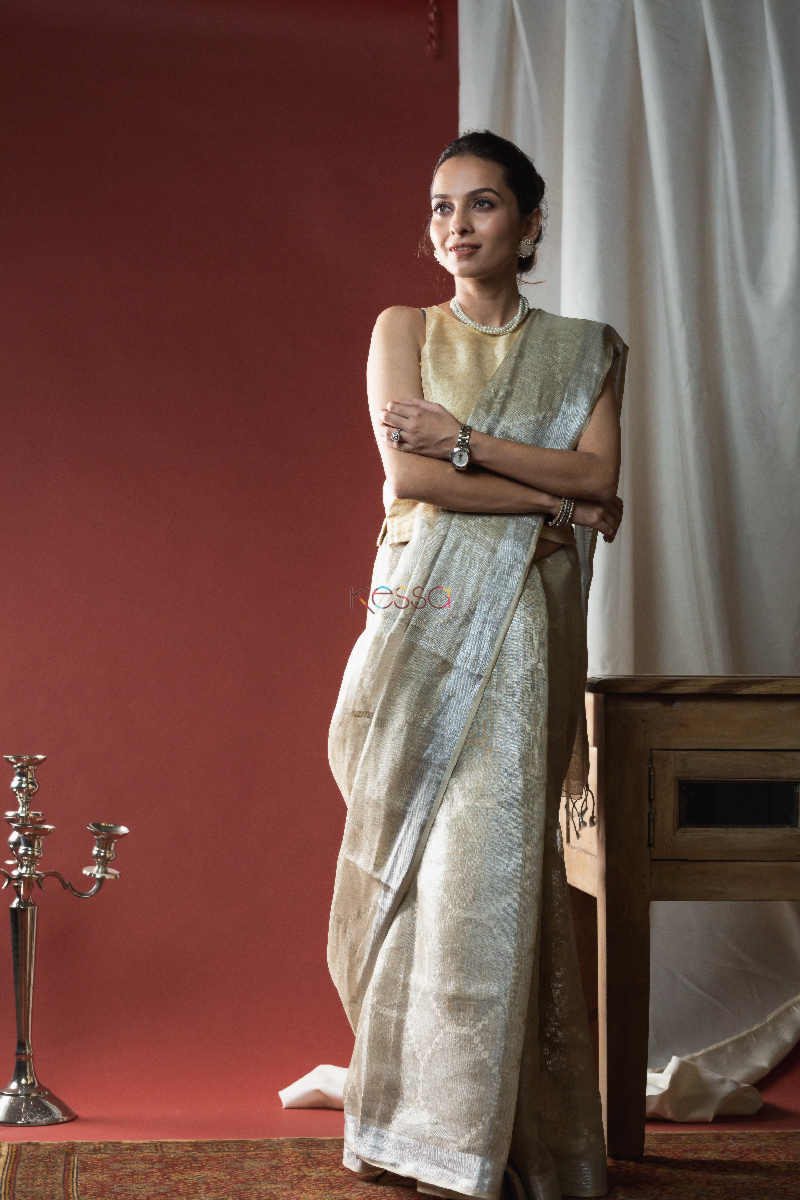 Image for Kusvaa Kds01 Tissue Linen Gotta Patti Saree Front