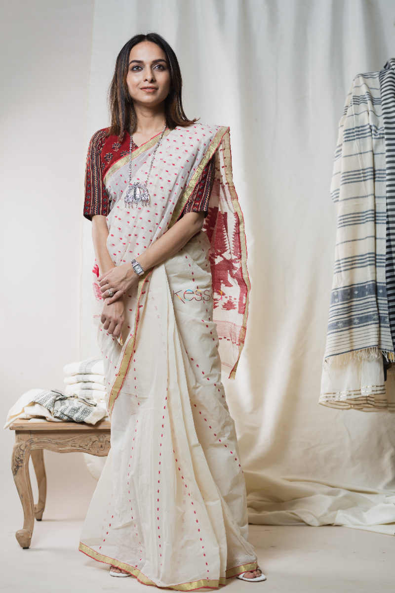 Image for Kusvaa Kuss04 Red Cream Taat Bengali Saree Featured