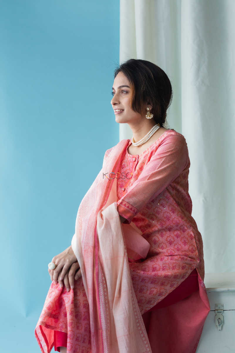 Image for Kusvaa Snkurta03 Salmon Pink Chanderi Kurta Dupatta Set Sittng 1