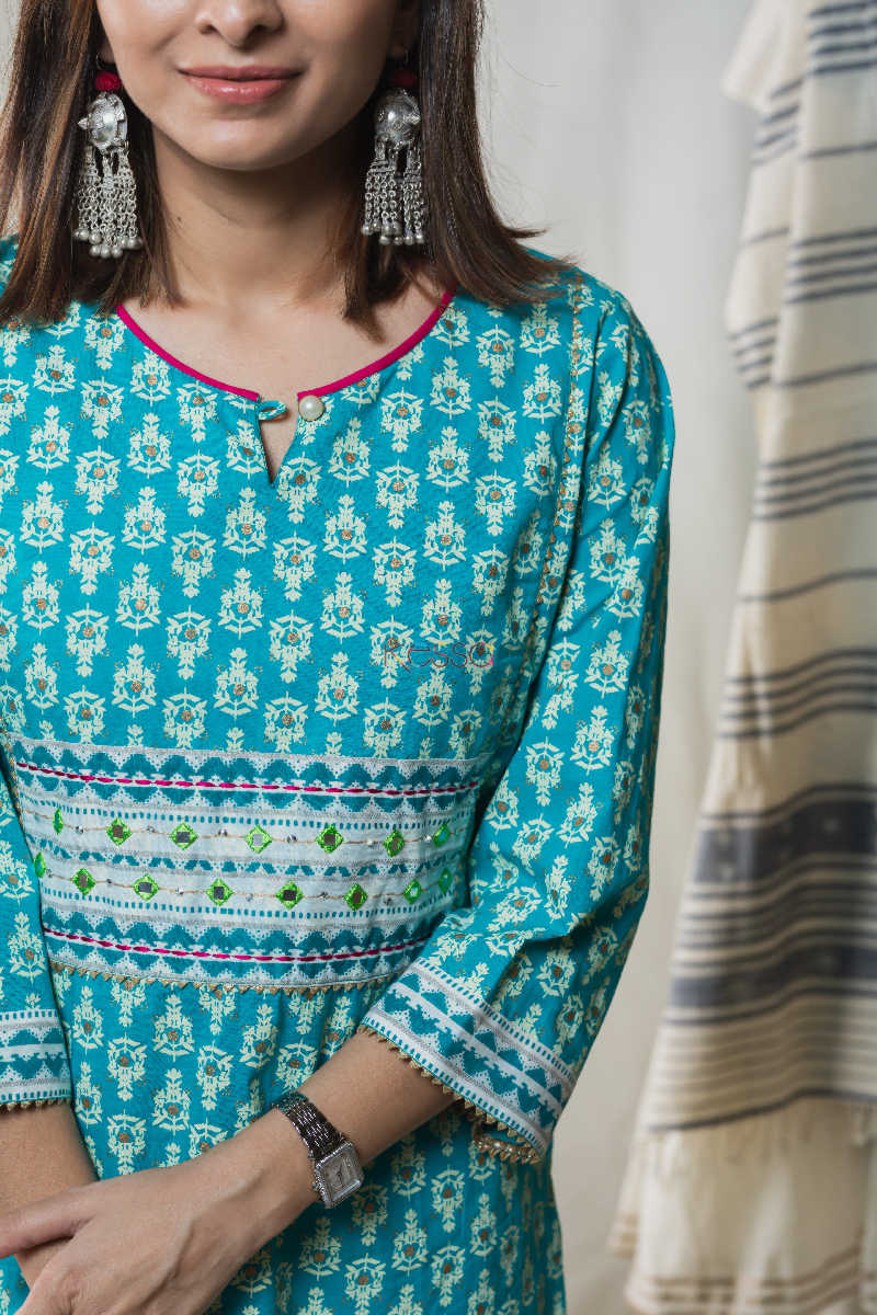 Image for Kusvaa Wa328a Pelorous Blue Kurta Pant Set Closeup 1