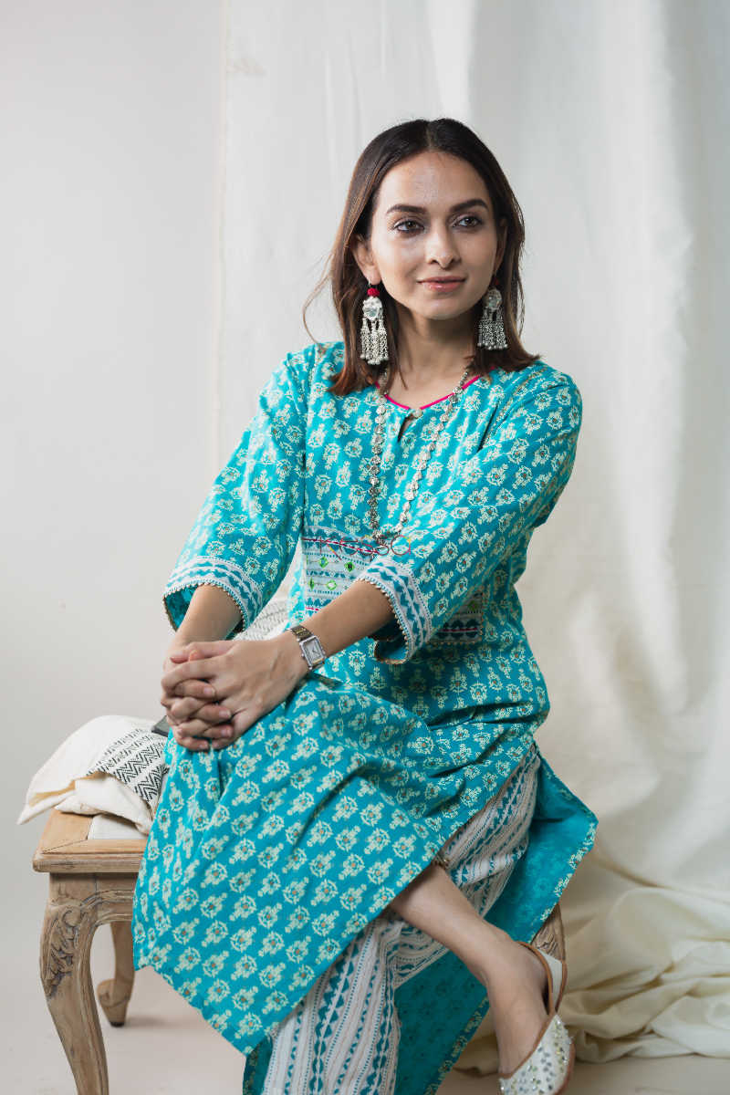 Image for Kusvaa Wa328a Pelorous Blue Kurta Pant Set Sitting 1