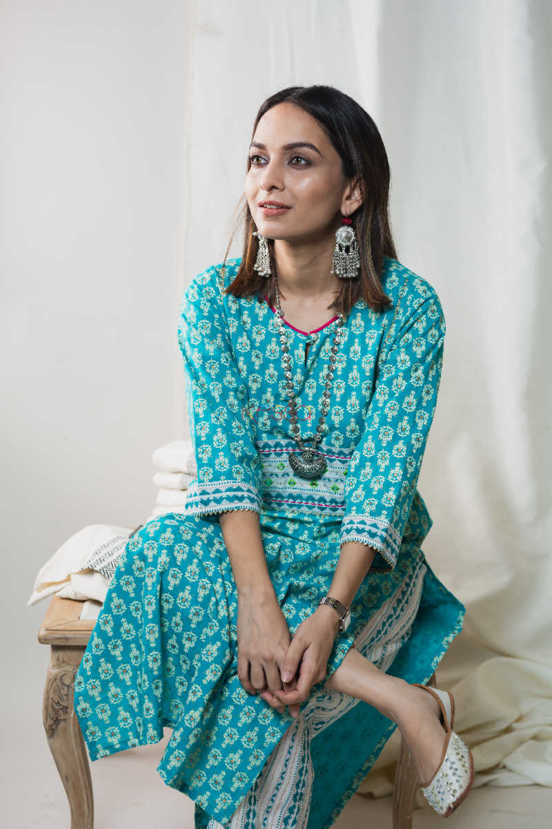 Image for Kusvaa Wa328a Pelorous Blue Kurta Pant Set Sitting 2