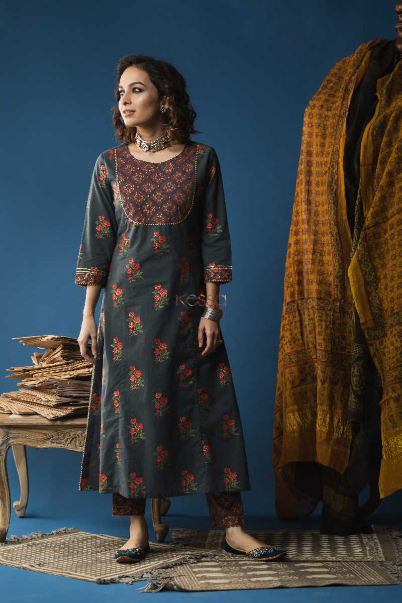 Image for Kusvaa Ws599a Tuna Grey Kurta Pant Set Front