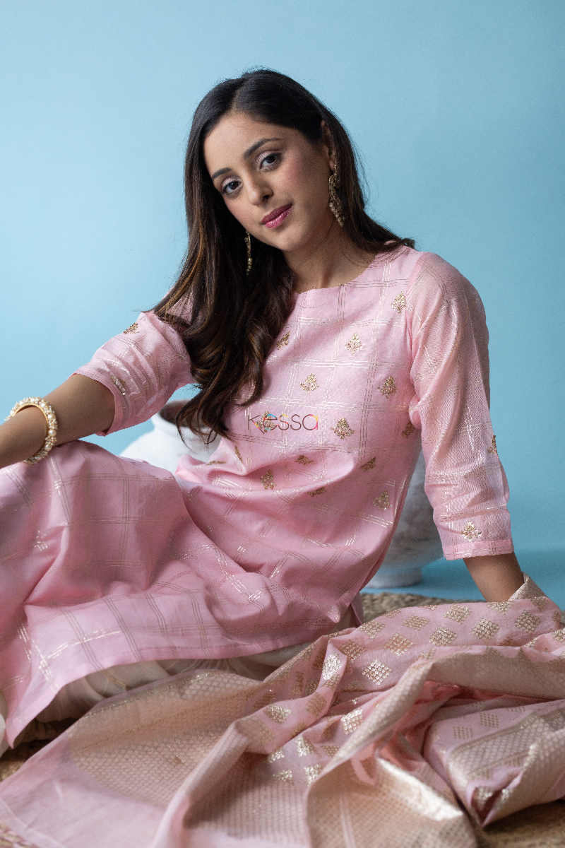 Image for Kusvaa Ws601 Blossom Pink Chanderi Strip Kurta Sitting 2