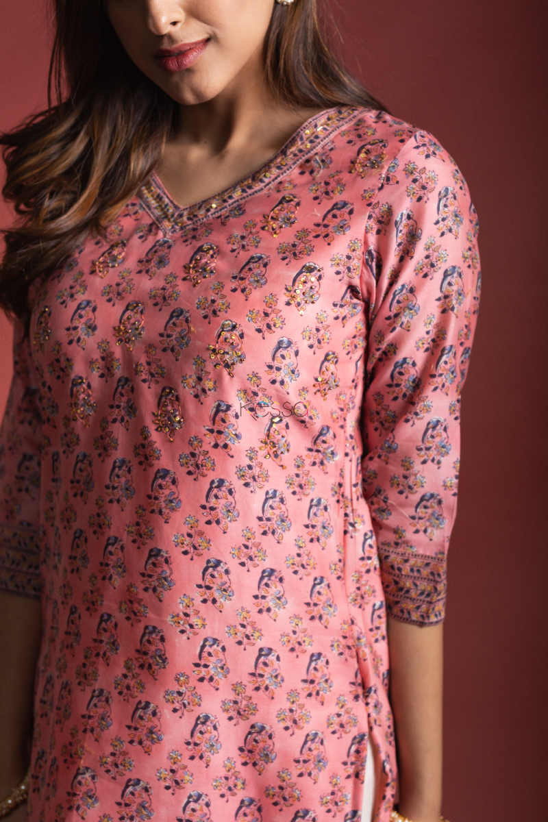 Image for Kusvaa Wsr143 Petite Orchid Chanderi Block Print Kurta Closeup 1