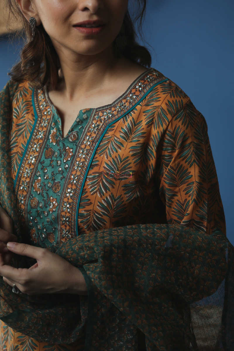 Image for Kusvaa Wsr147 Olive Green Mustard Kurta And Kota Dupatta Set Closeup
