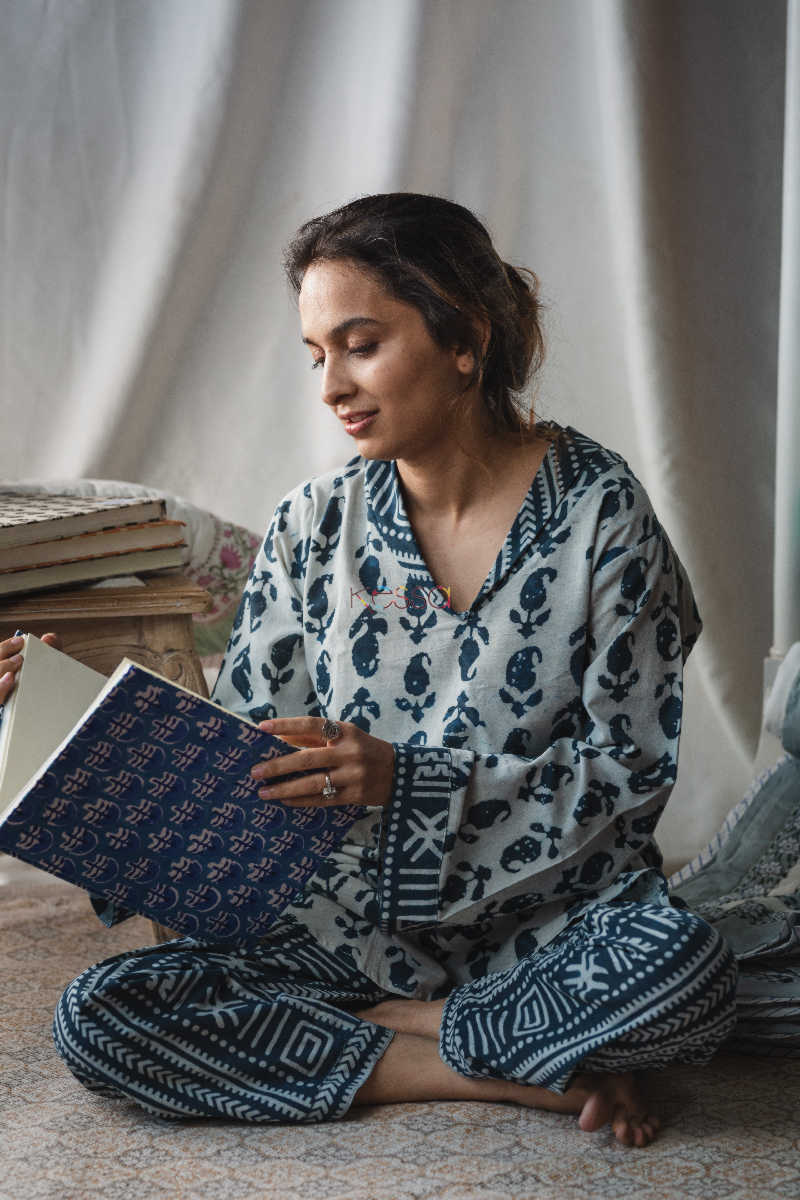 Image for Kusvaa De36 Indigo Jammies Set Sitting 2