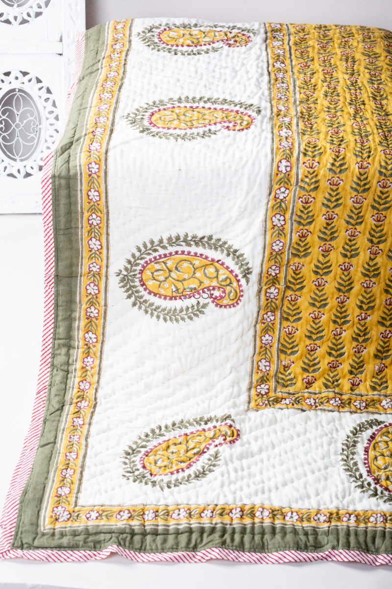 Image for Kusvaa Kaq79 Saffron Yellow Single Bed Quilt Front