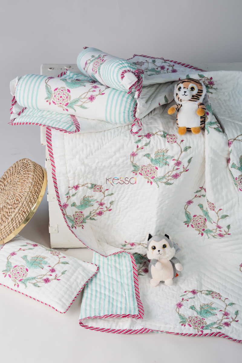 Image for Kusvaa Kaq86 Summer Green Baby Quilt Set Featured