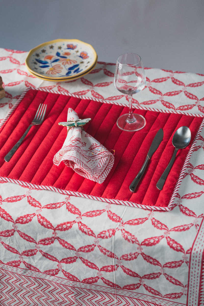 Image for Kusvaa Ktm04 Crimson Red Mat Set With Napkins Featured