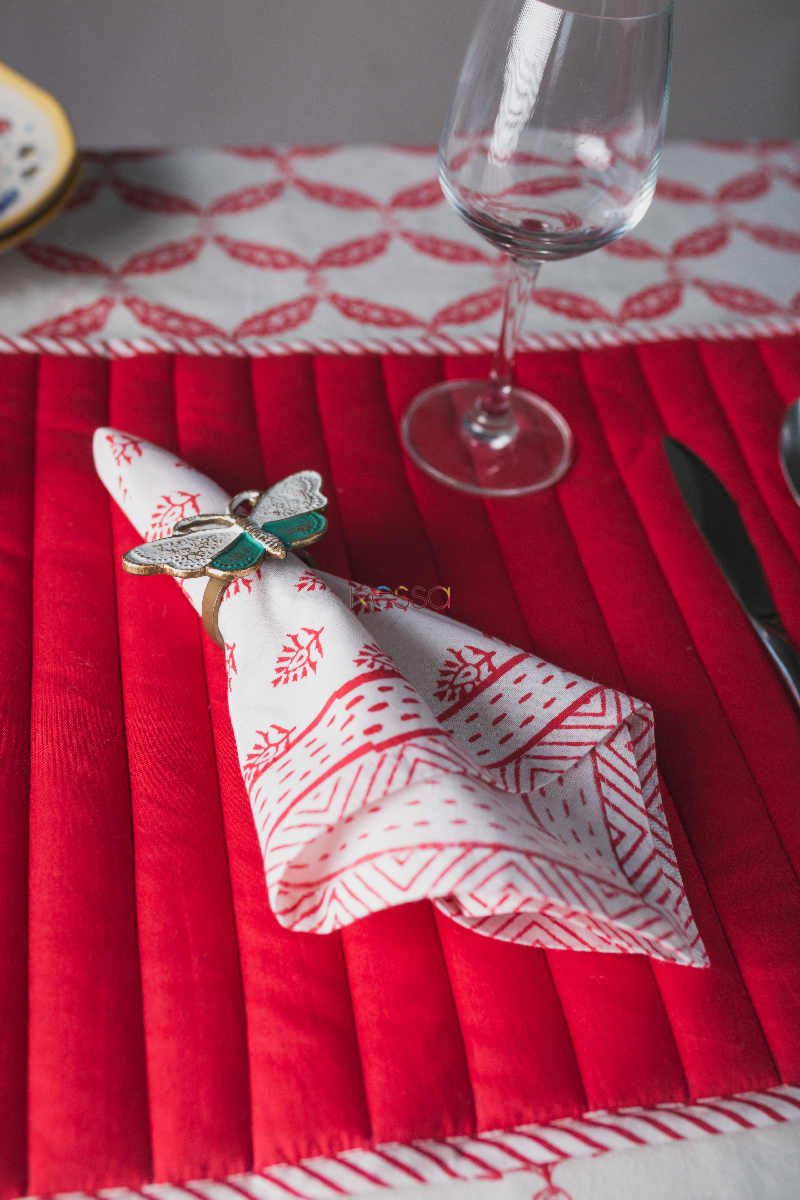Image for Kusvaa Ktm04 Crimson Red Mat Set With Napkins Look