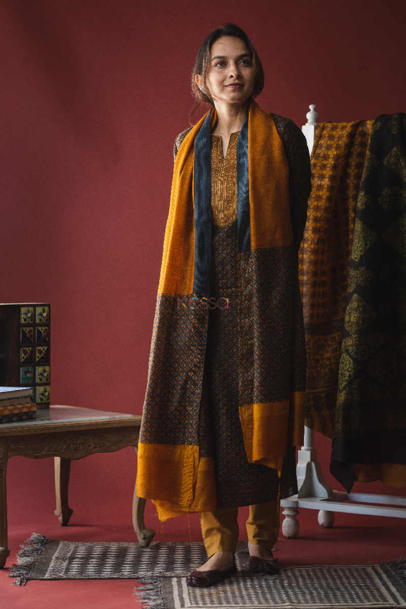 Image for Kusvaa Kuoj134 Korma Brown Tussar Kurta Dupatta Set Front 1