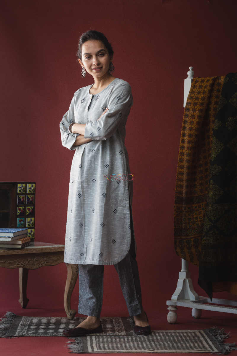 Image for Kusvaa Ws608 Black And Grey South Cotton Kurta Pant Set Left