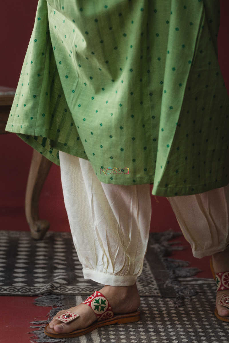 Image for Kusvaa Ws610 Dingley Green A Line South Cotton Kurta Closeup Lower