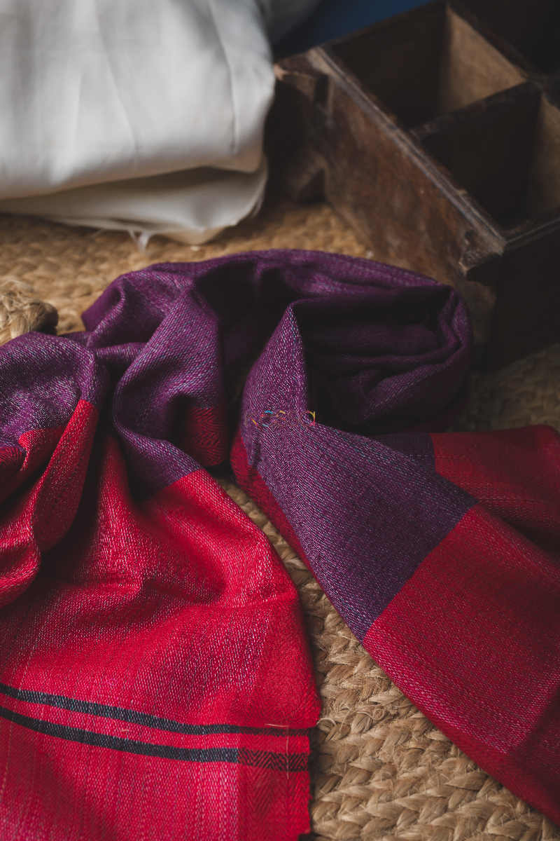 Image for Kudu95 Bhagalpuri Silk Woollen Amaranth Pink And Cosmic Purple Stole Closeup