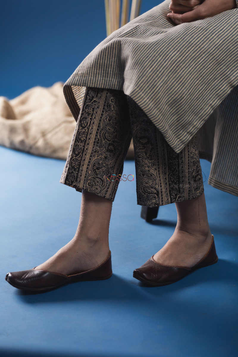 Image for Kusvaa Avdaf16 Woodsmoke Kurta Pants Set Bottom