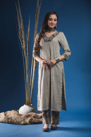 Image for Kusvaa Avdaf16 Woodsmoke Kurta Pants Set Featured