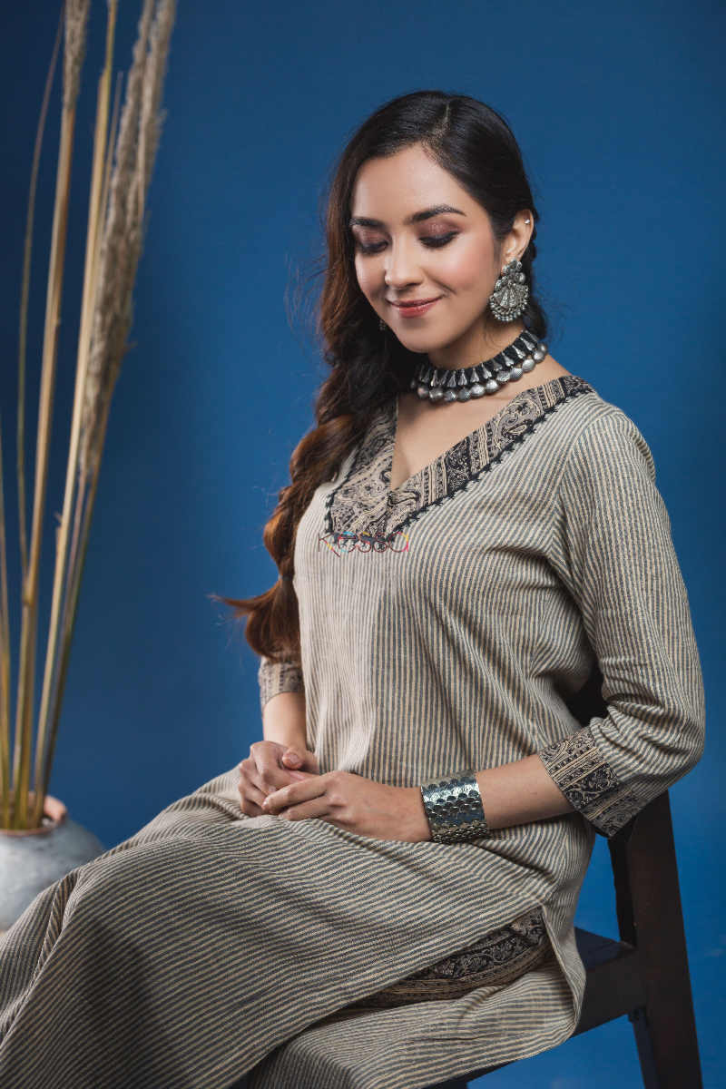 Image for Kusvaa Avdaf16 Woodsmoke Kurta Pants Set Sitting