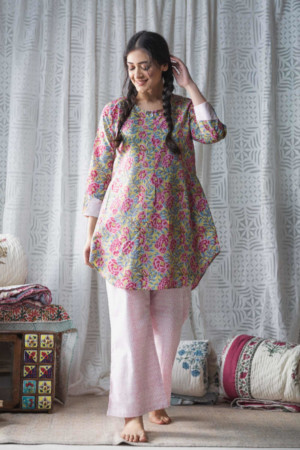 Image for Kusvaa De42 Lily Pink And Green Maternity Set Featured