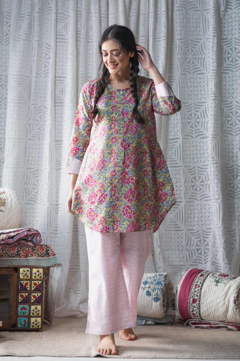 Image for Kusvaa De42 Lily Pink And Green Maternity Set Featured