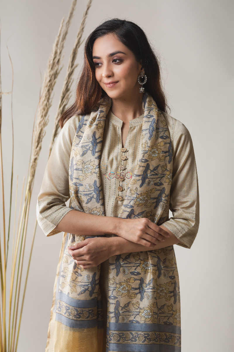 Image for Kusvaa Nekurta06 Heathered Grey Chanderi Kurta Dupatta Set Closeup 1