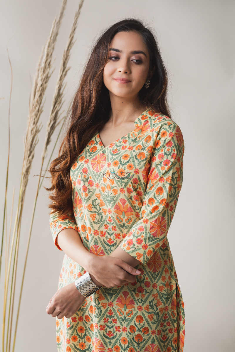 Image for Kusvaa Taf41 Porsche Yellow And Hippie Green Regular Kurta Look 1