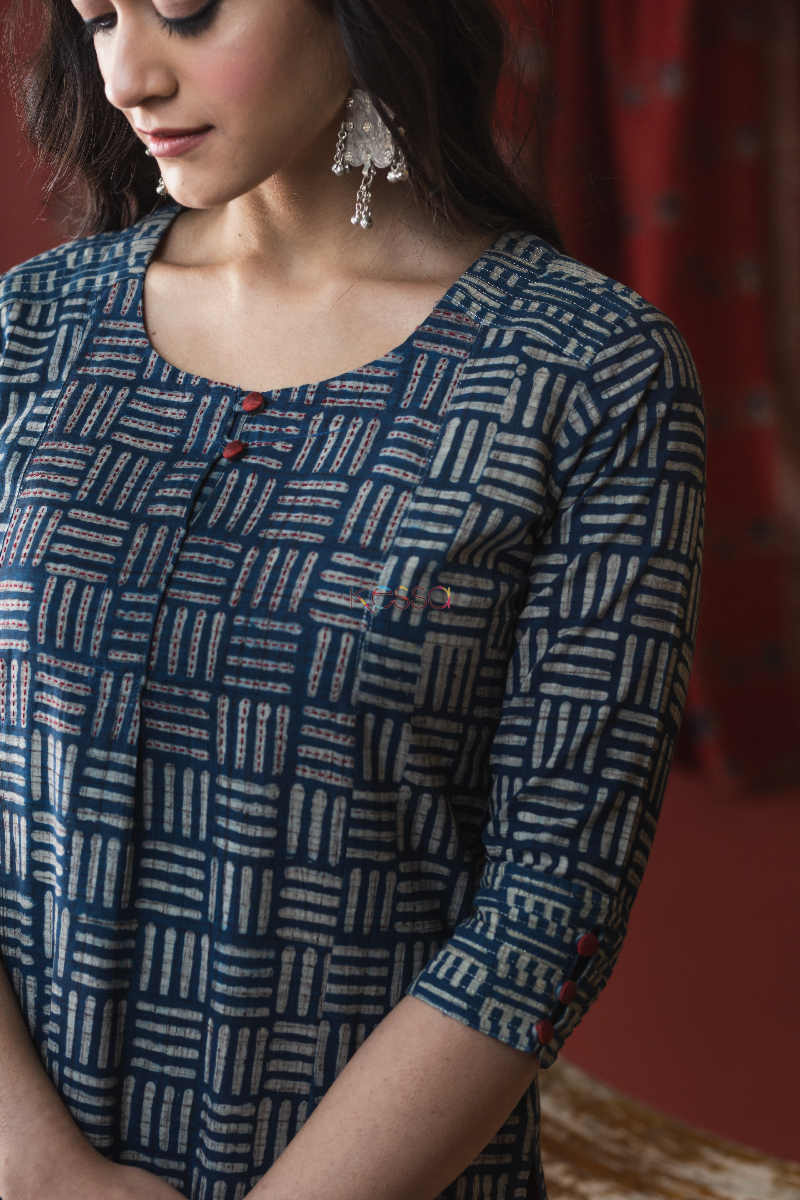 Image for Kusvaa Vcr02 Mirage Blue Bagru Regular Wear Kurta Closeup