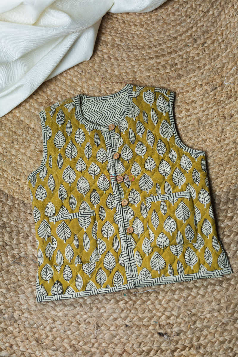 Image for Kusvaa Vj05 Hokey Pokey Yellow Leaf Print Kids Jacket Look