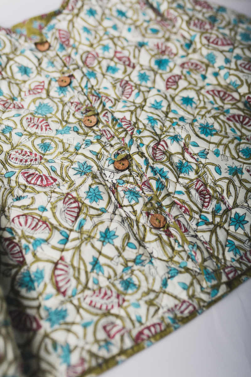 Image for Kusvaa Vjf07 Husk Yellow Leaf Print Kids Jacket Closeup Reverse
