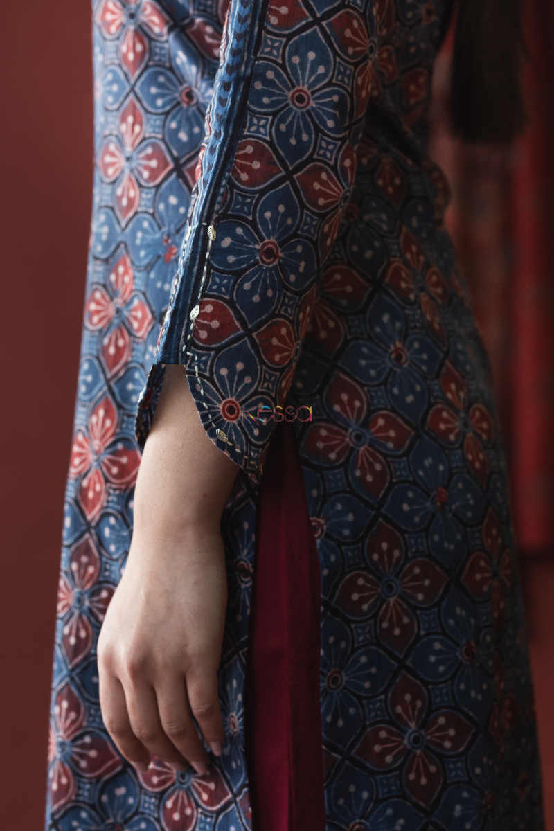 Image for Kusvaa Ws627 Fiord Ajrakh Print Straight Fit Kurta Sleeves