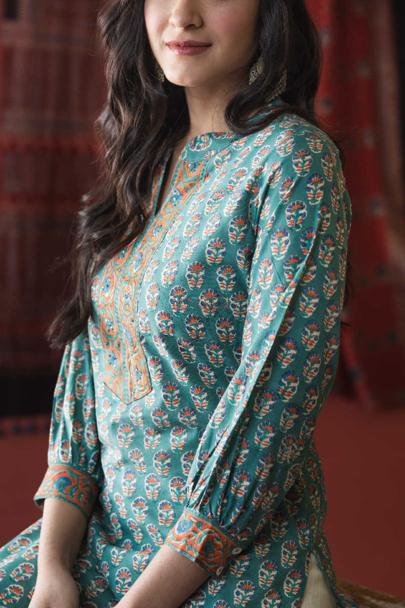 Image for Kusvaa Wsr155 Smalt Blue Handblock Print Kurta Closeup
