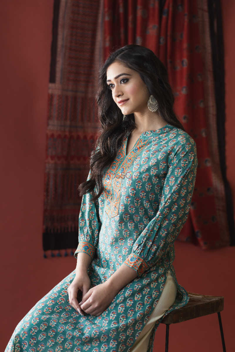 Image for Kusvaa Wsr155 Smalt Blue Handblock Print Kurta Sittign
