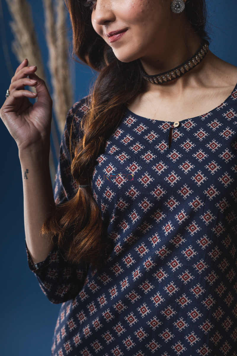 Image for Kusvaa Taf43 Steel Grey Regular Wear Kurta Closeup