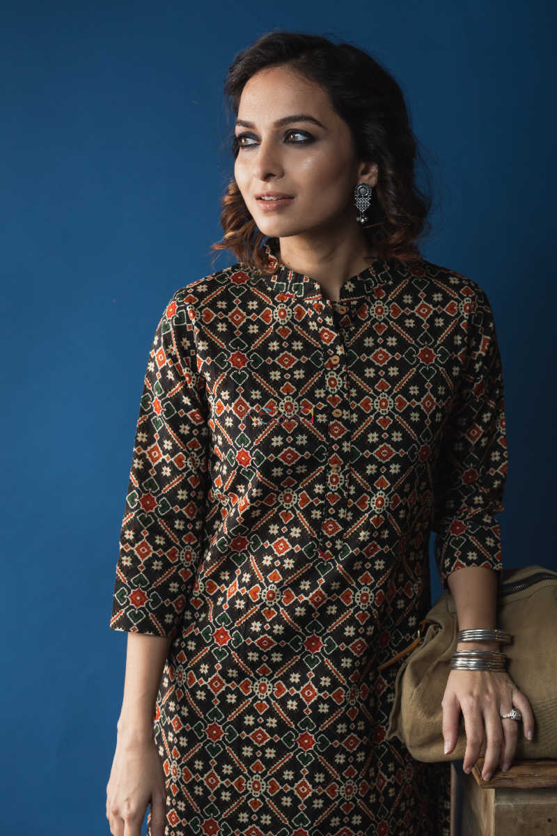 Image for Kusvaa Taf44 Patola Printed Regular Wear Kurta Look