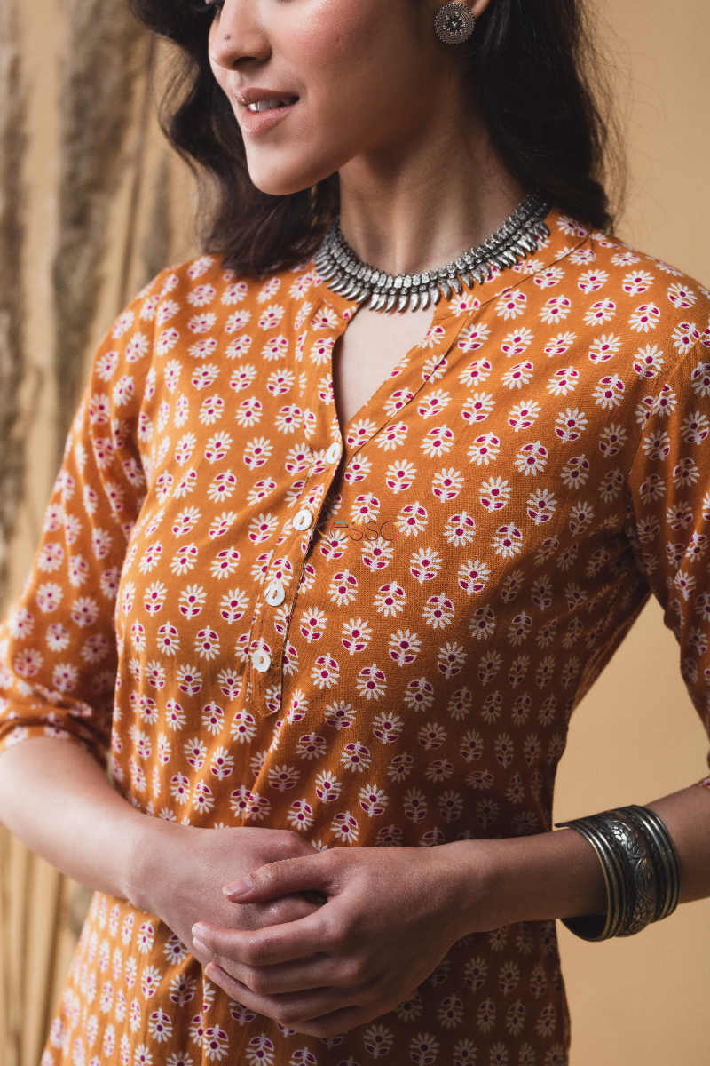 Image for Kusvaa Vcr09 Brown Rust Regular Wear Kurta Closeup