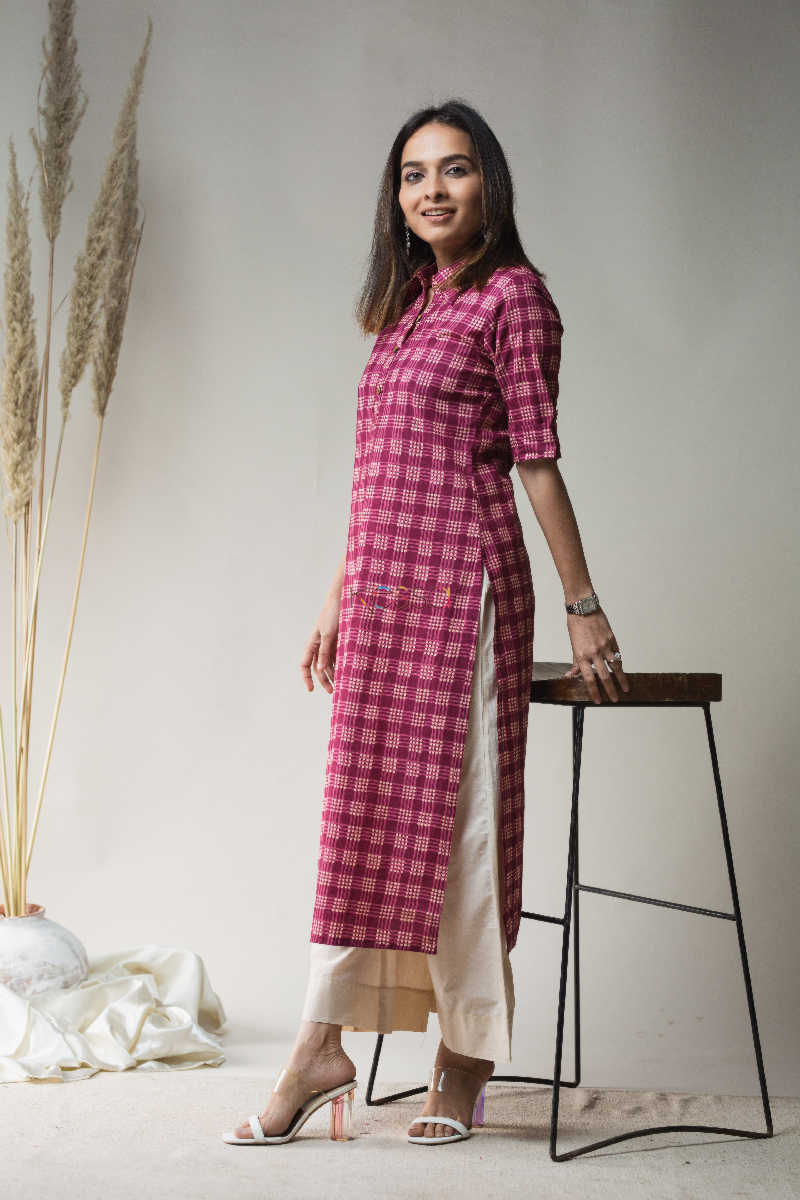 Image for Kusvaa Vcr11 Hippie Pink Geomatric Print Kurta Side