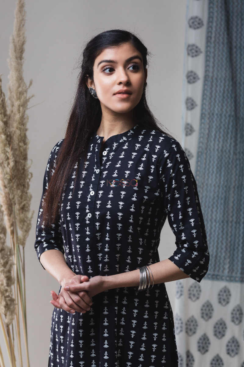 Image for Kusvaa Vcr13 Black Regular Straight Kurta Top