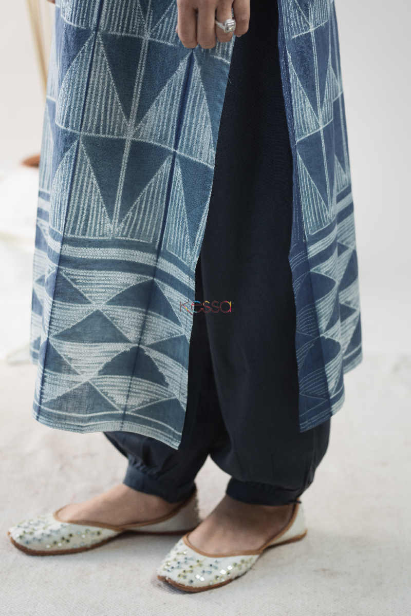 Image for Kusvaa Vcr15 The Calm Of Jheel Shibori Cotton Kurta Bottom