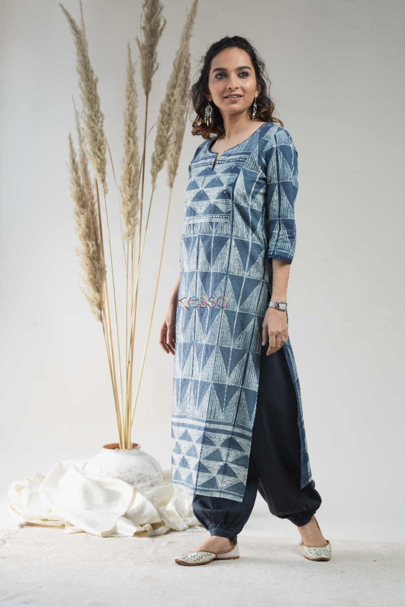 Image for Kusvaa Vcr15 The Calm Of Jheel Shibori Cotton Kurta Side