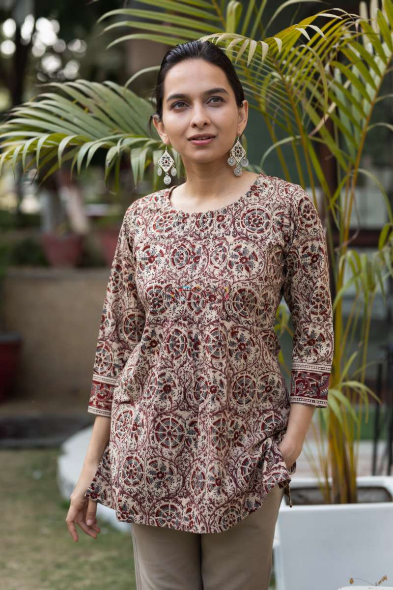 Image for Kusvaa Ws636 Zorba Brown Kalamkari Short Kurti Featured