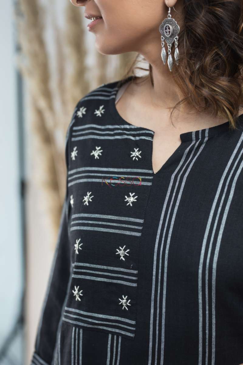 Image for Kusvaa Ws639 Black South Cotton Straight Fit Kurta Closeup