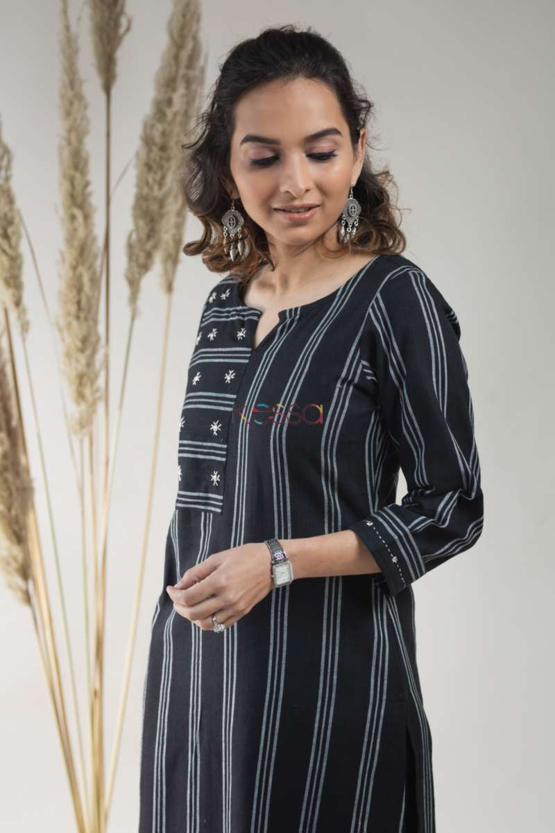 Image for Kusvaa Ws639 Black South Cotton Straight Fit Kurta Side 2