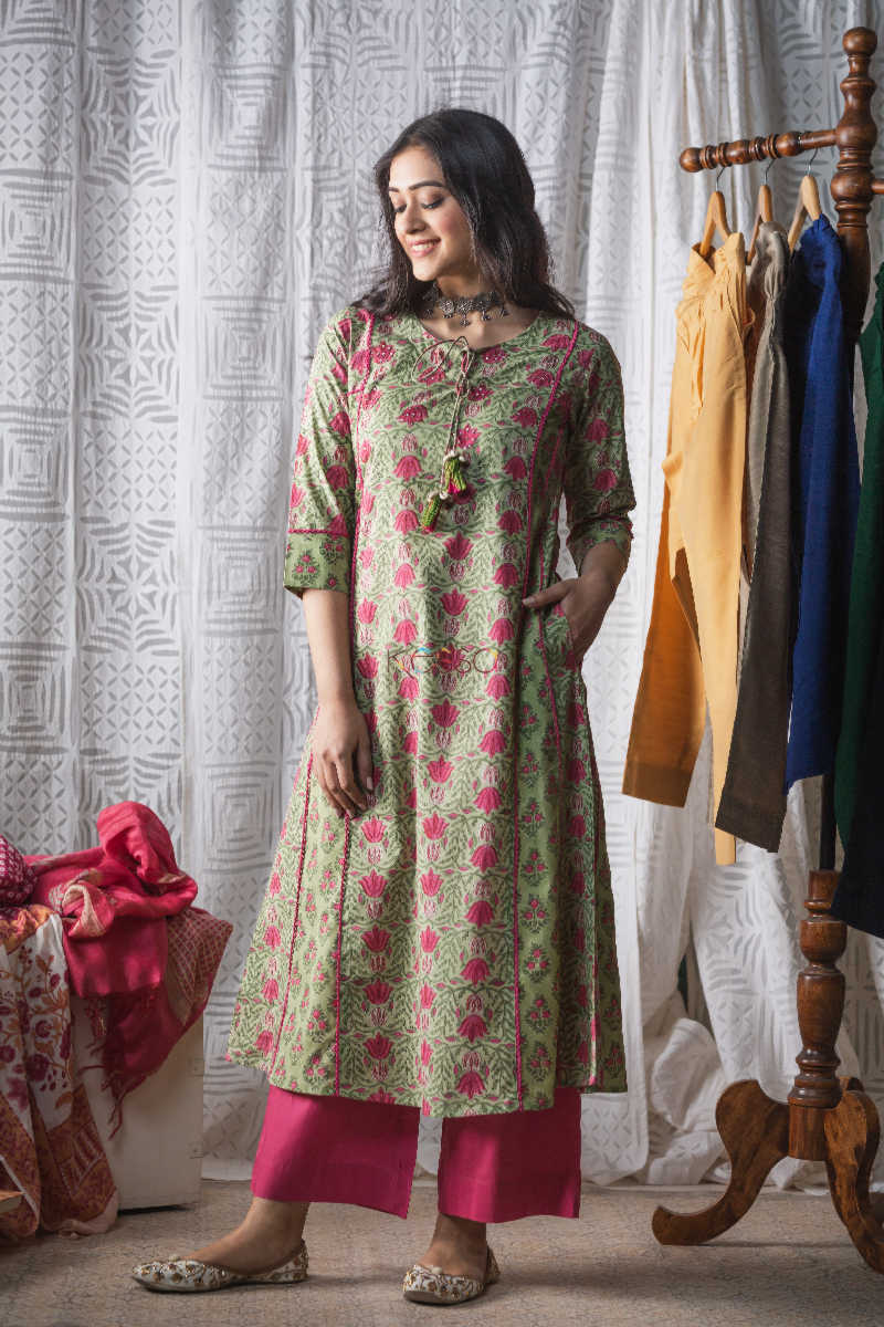 Image for Kusvaa Wsr159 Avacado Green Block Printed Kurta Front