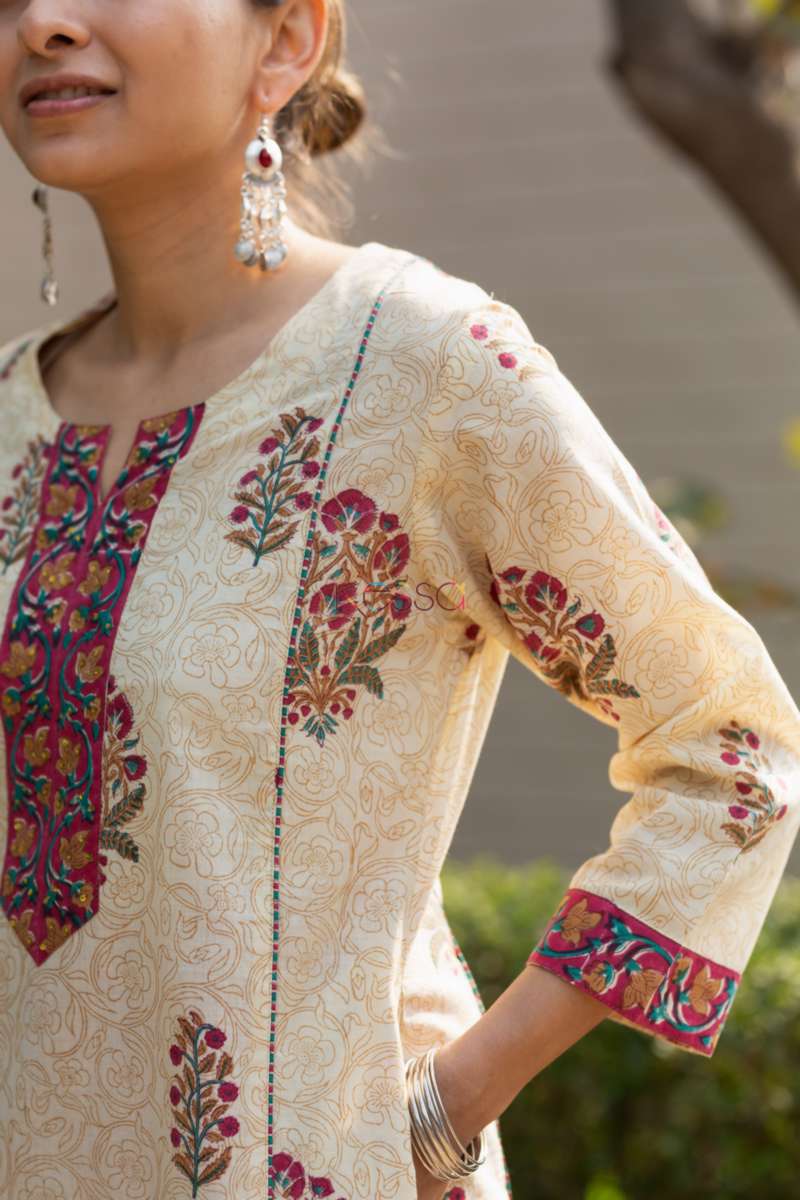 Image for Kusvaa Wsr162 Mongoose Handblock Print Kurta Closeup 2