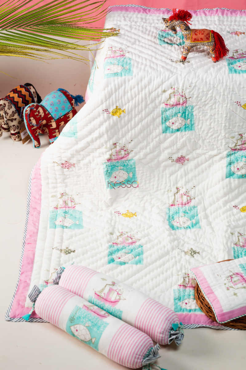 Image for Kusvaa Kaq105 Ship Print Baby Quilt Set Featured