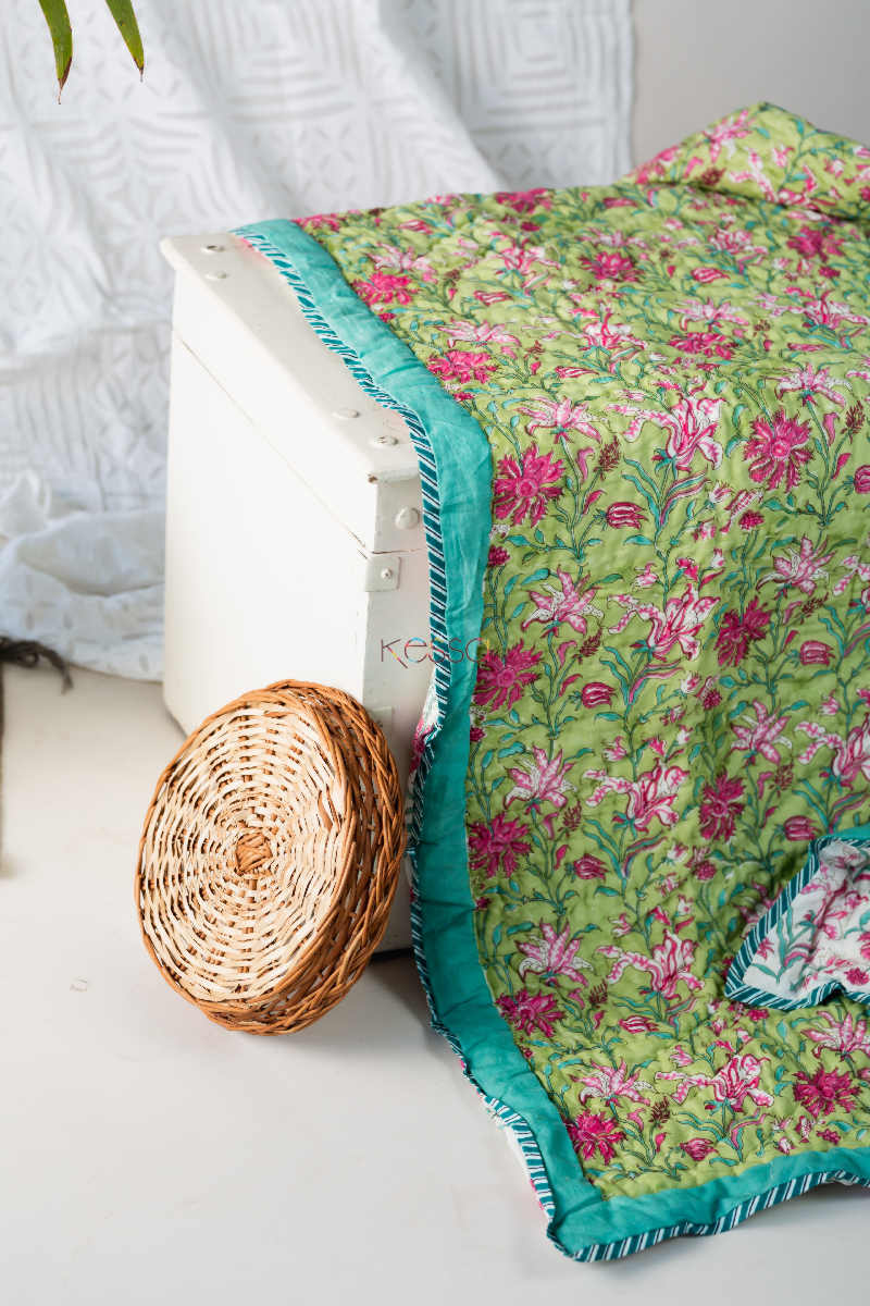 Image for Kusvaa Kaq112 Olivine Green Single Bed Quilt Featured