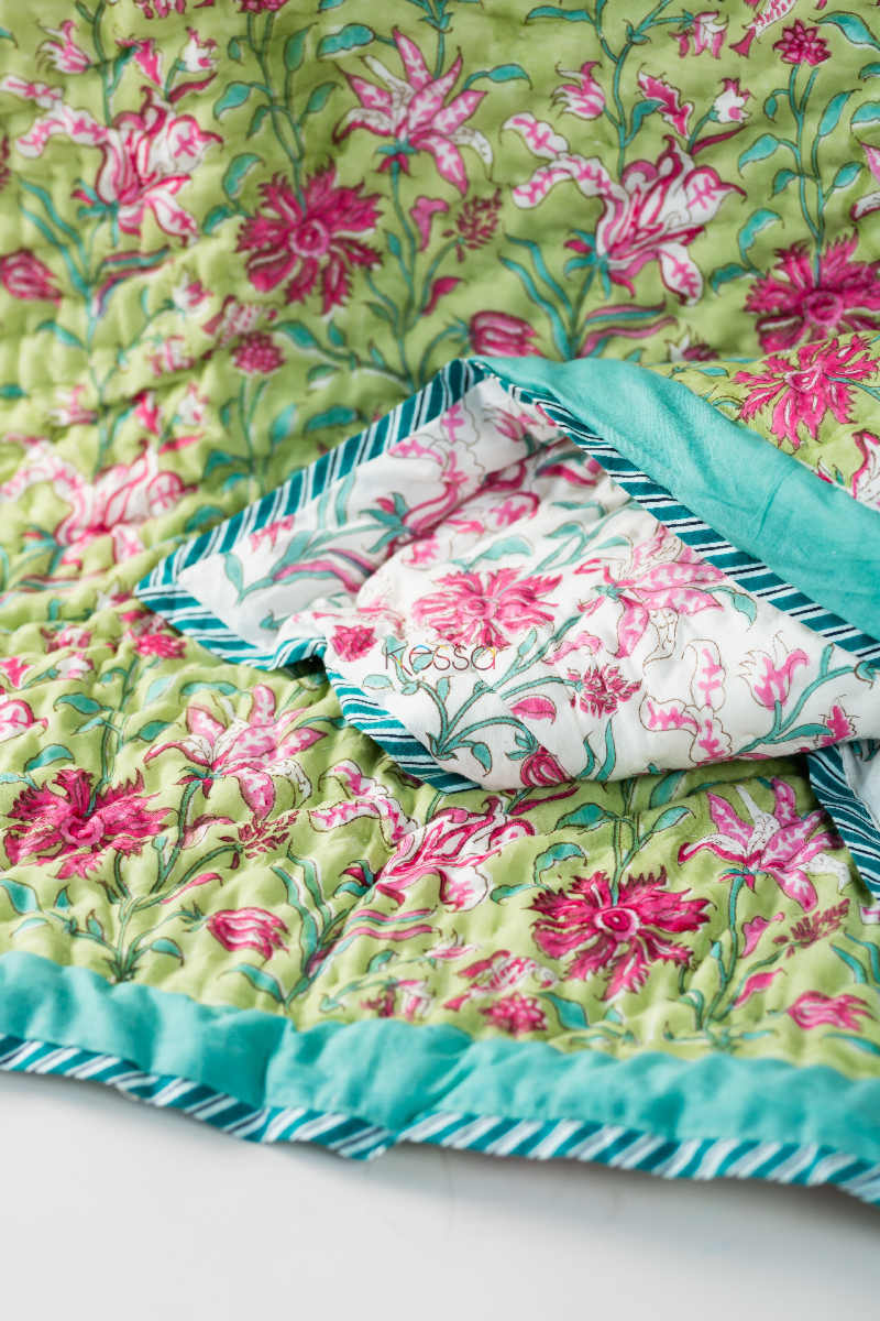 Image for Kusvaa Kaq112 Olivine Green Single Bed Quilt Look