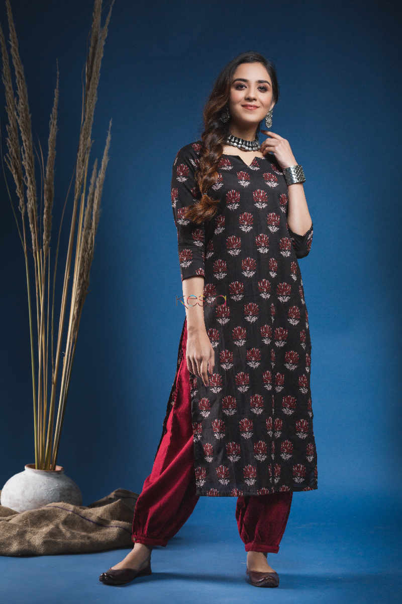Image for Kusvaa Taf47 Woodsmoke Regular Wear Straight Fit Kurta Look