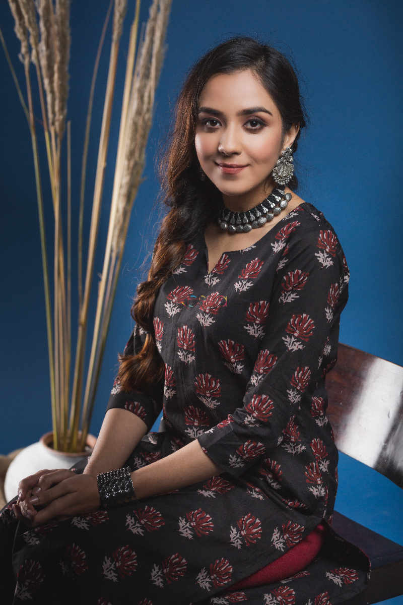 Image for Kusvaa Taf47 Woodsmoke Regular Wear Straight Fit Kurta Sitting